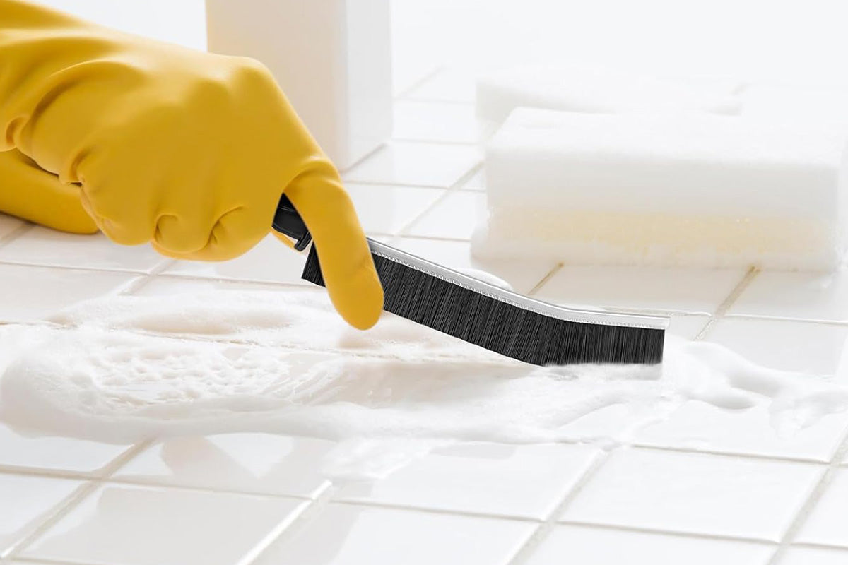2Pcs Crevice Cleaning Brush Cleaning Brush Bathroom Gap Brush for Window Vehicle