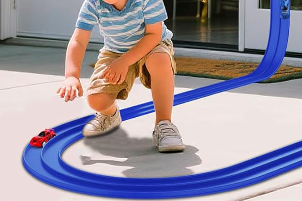 Flexible Race Track Toy Set DIY Bendable Ramp with Suction Cups Roll-Up Car Track 4m