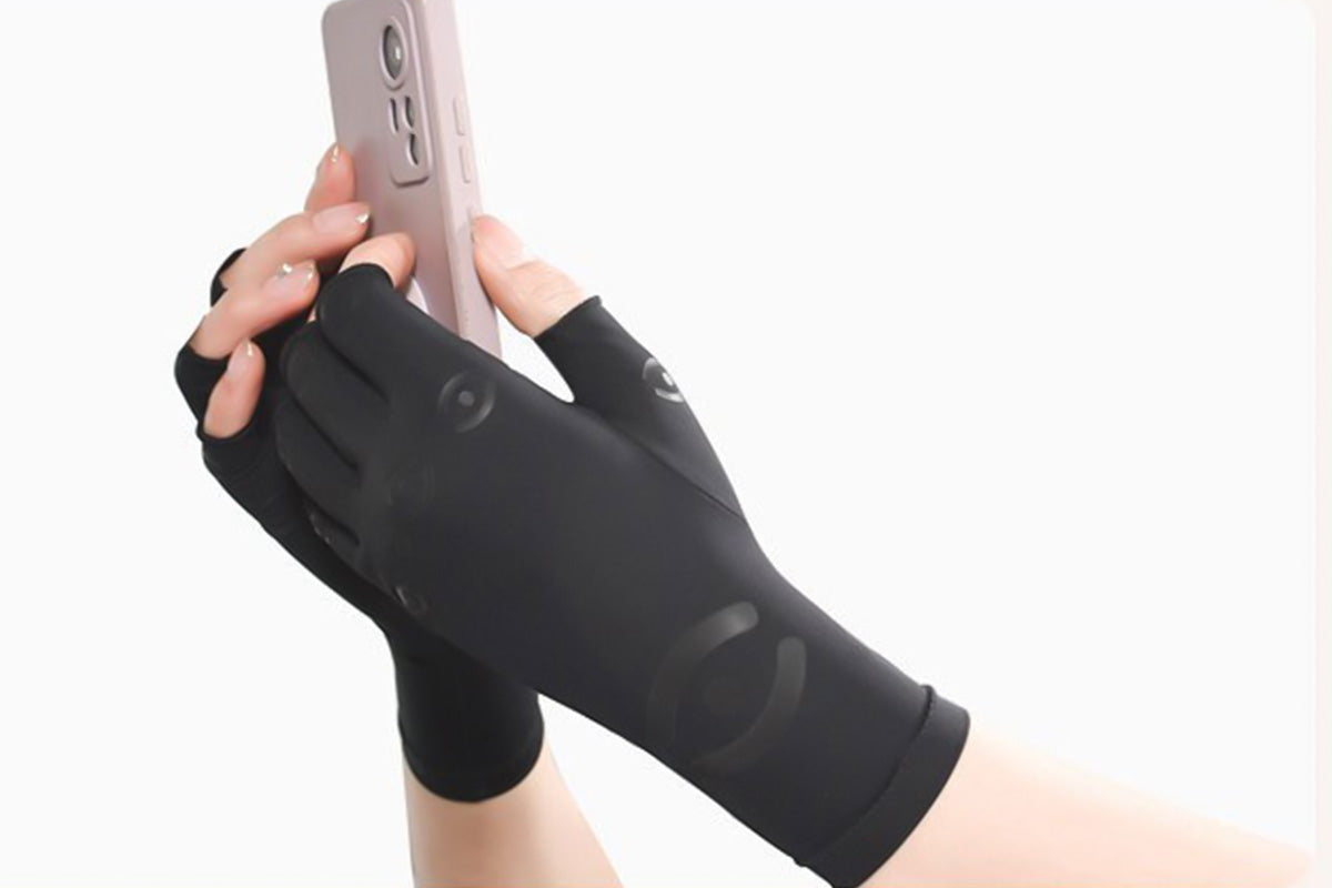 Breathable Half-Finger Gloves with Grip Pads-Black