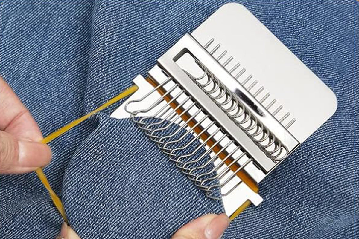Mini DIY Darning Weaving Loom Kit for Clothes Repair
