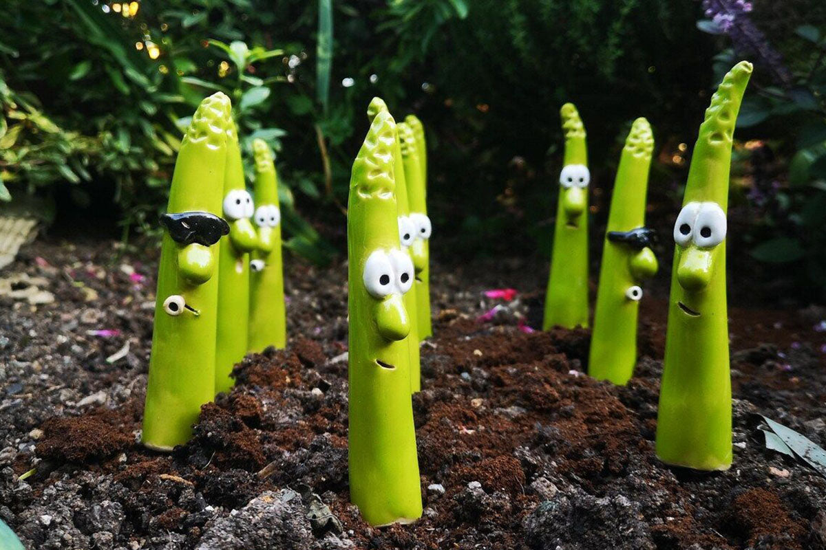 6Pcs Asparagus Garden Decor Resin Vegetable Figurines Outdoor Planter Ornament