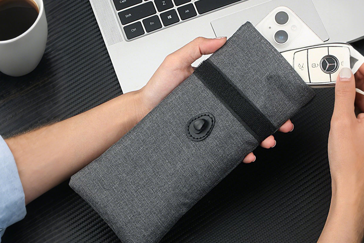 Car Key RFID Phone Wallet Anti Tracking Signal Shielding Case