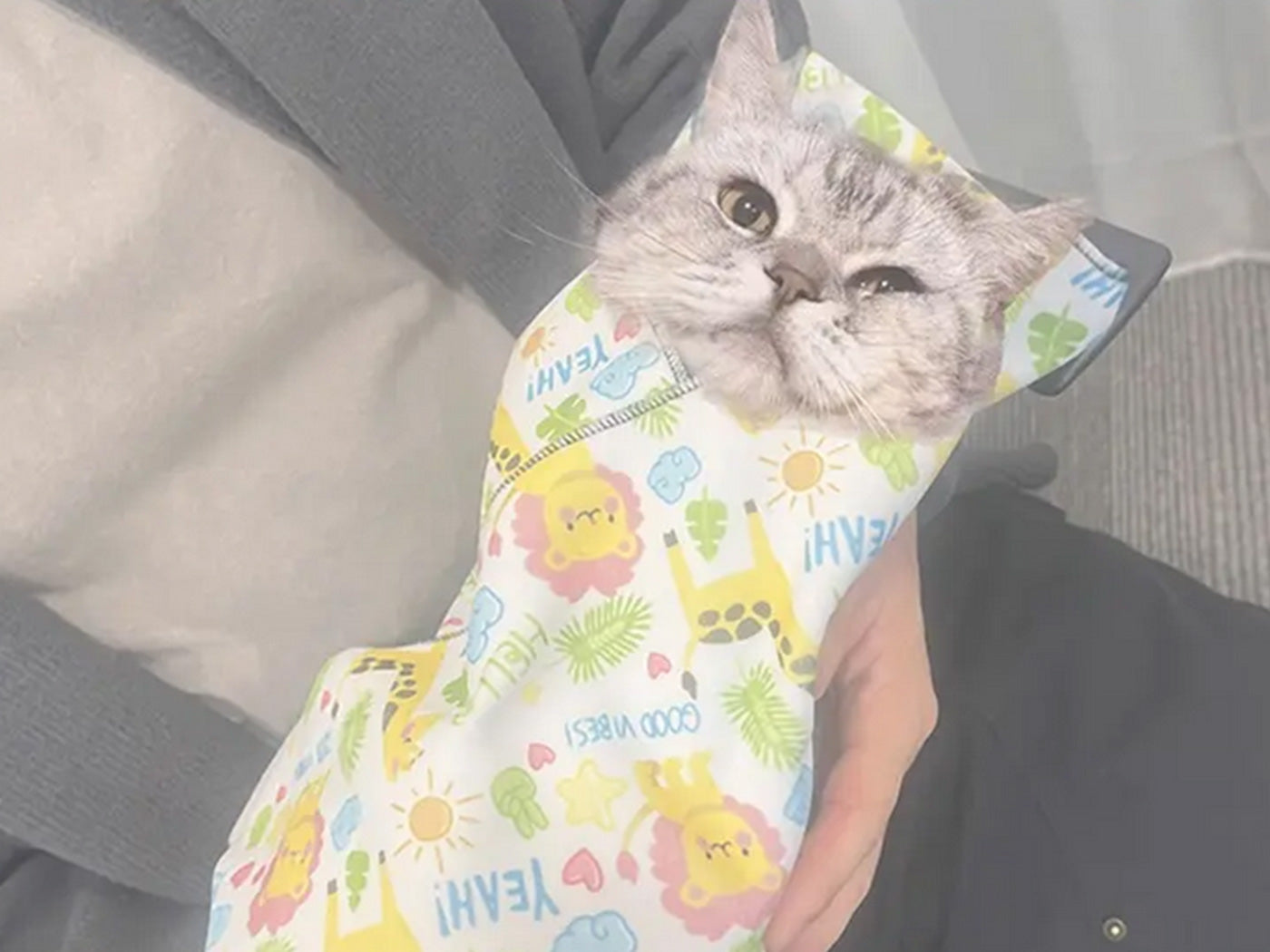 Cat Wrap Self Adherent Cat Grooming Wrap Anti Escape Calming Cat Swaddle Wrap