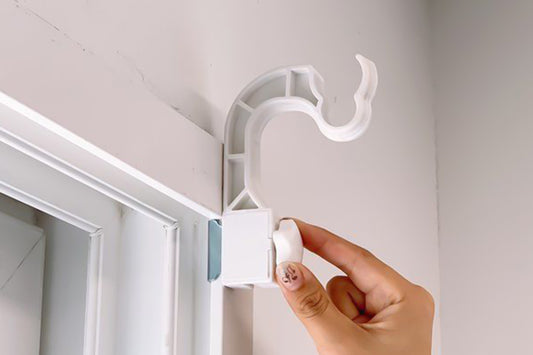 1-Pair Clip-On Curtain Rod Holder No-Drill Window Frame Mount for Dorm Room