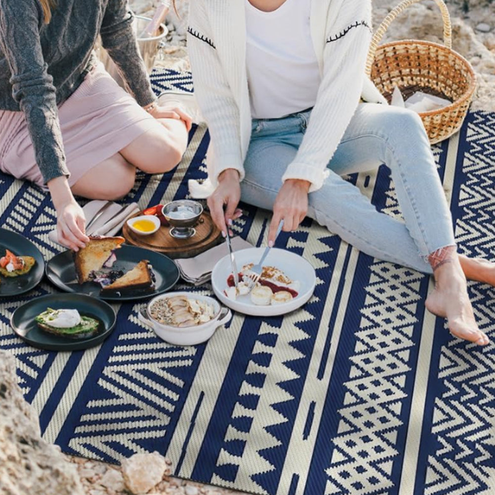 Geometric Striped Pattern Rug