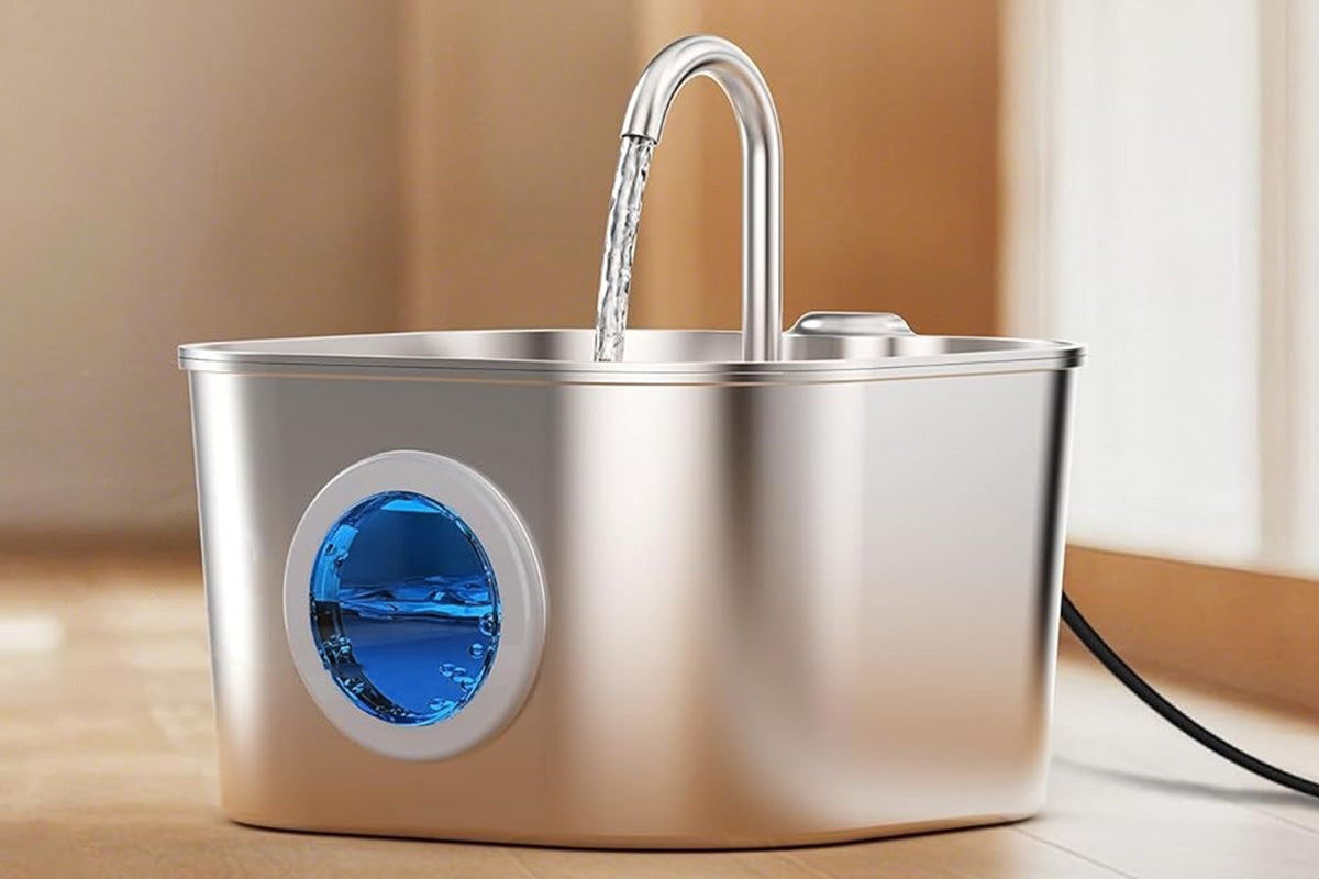Automatic Pet Water Fountain USB 2.2L Stainless Steel for Cats and Small Animals