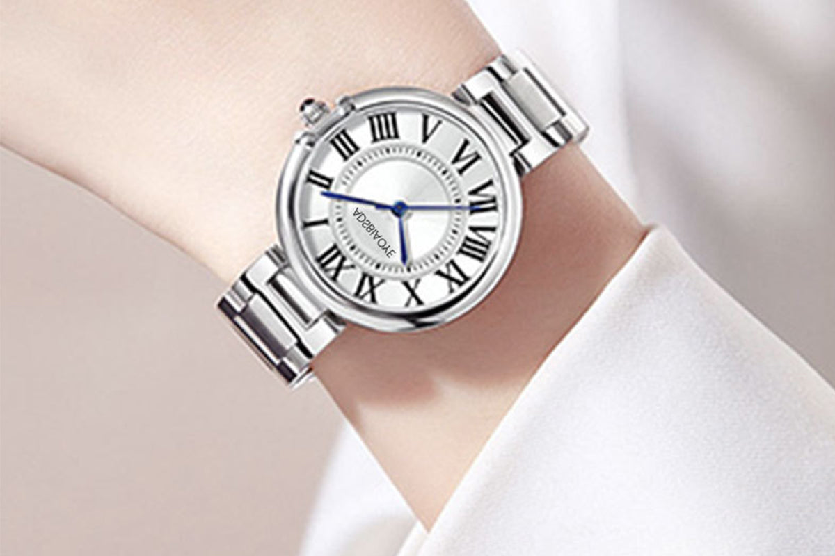 Women's Quartz Watch Classic Dial Roman Numerals Stainless Steel Band