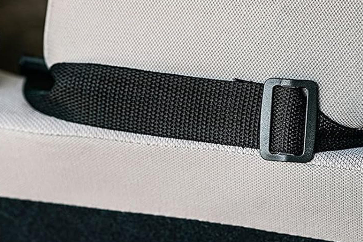 Water Resistant Dog Car Seat Cover Hammock Back Seat Protector with Mesh Window 2 Storage Pockets
