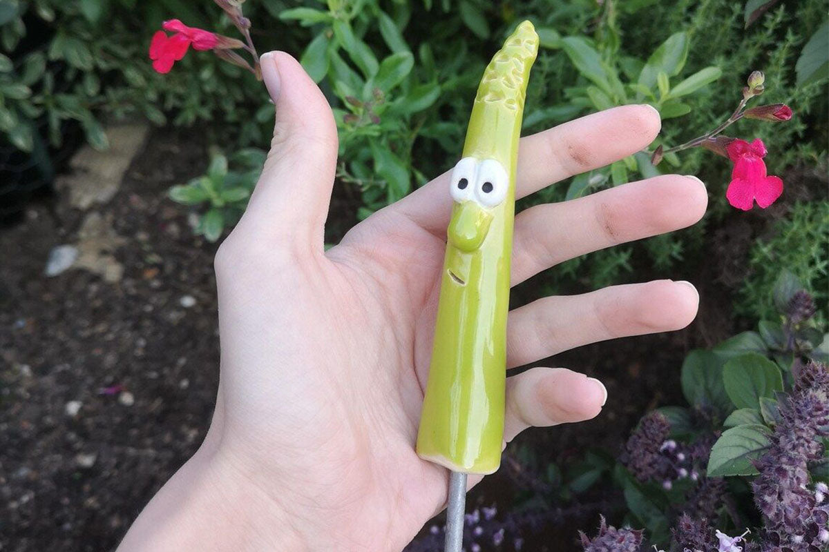 6Pcs Asparagus Garden Decor Resin Vegetable Figurines Outdoor Planter Ornament