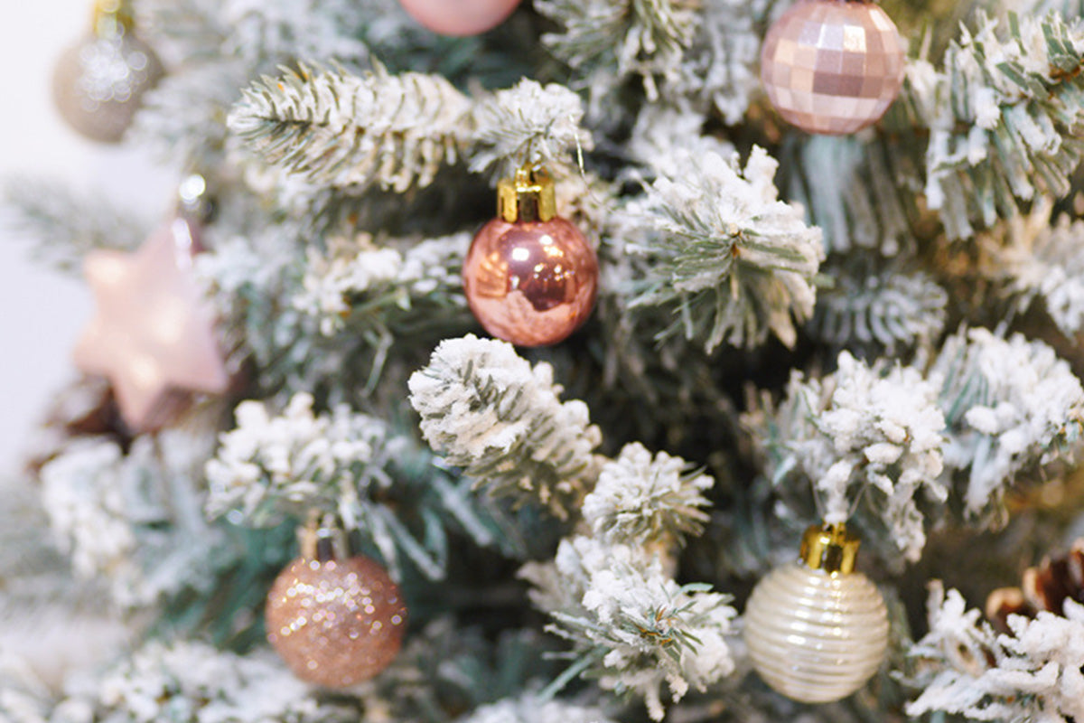 33Pcs Christmas Tree Baubles Decorations for Holiday Party Wedding