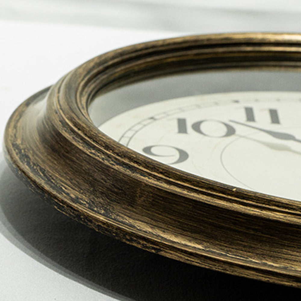 Silent Battery Powered Vintage Round Wall Clock