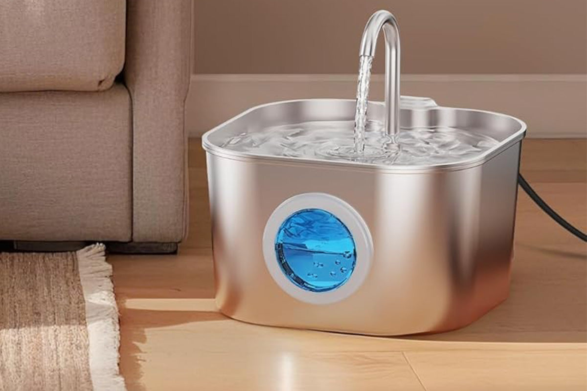Automatic Pet Water Fountain USB 2.2L Stainless Steel for Cats and Small Animals