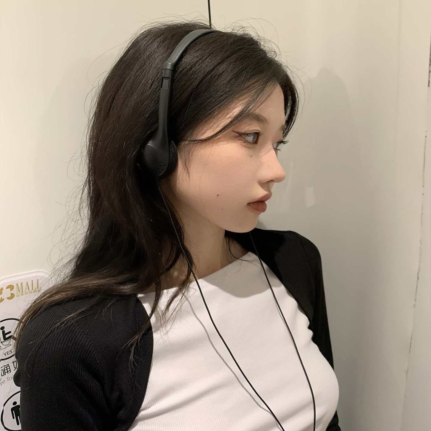 Retro Wired Noise Reduction Lightweight Stereo Over Ear Headsets