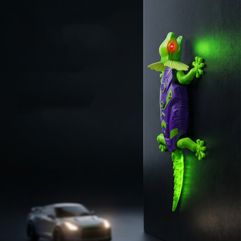 Remote Control Wall Crawler Gecko with 9 Light Modes Simulated Climbing Lizard for Gift