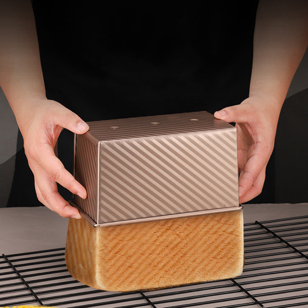 3Pcs Carbon Steel Loaf Pan Set 1kg 0.45kg 0.36kg Dough Capacity with Brush and Scraper