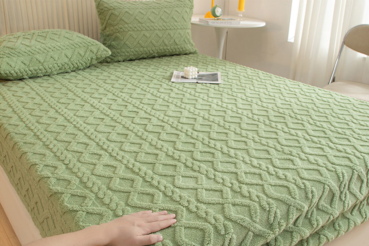 Fleece Textured Bed Fitted Sheet Plush Jacquard Warm Fitted Sheet Elastic Deep Pocket Mattress Cover