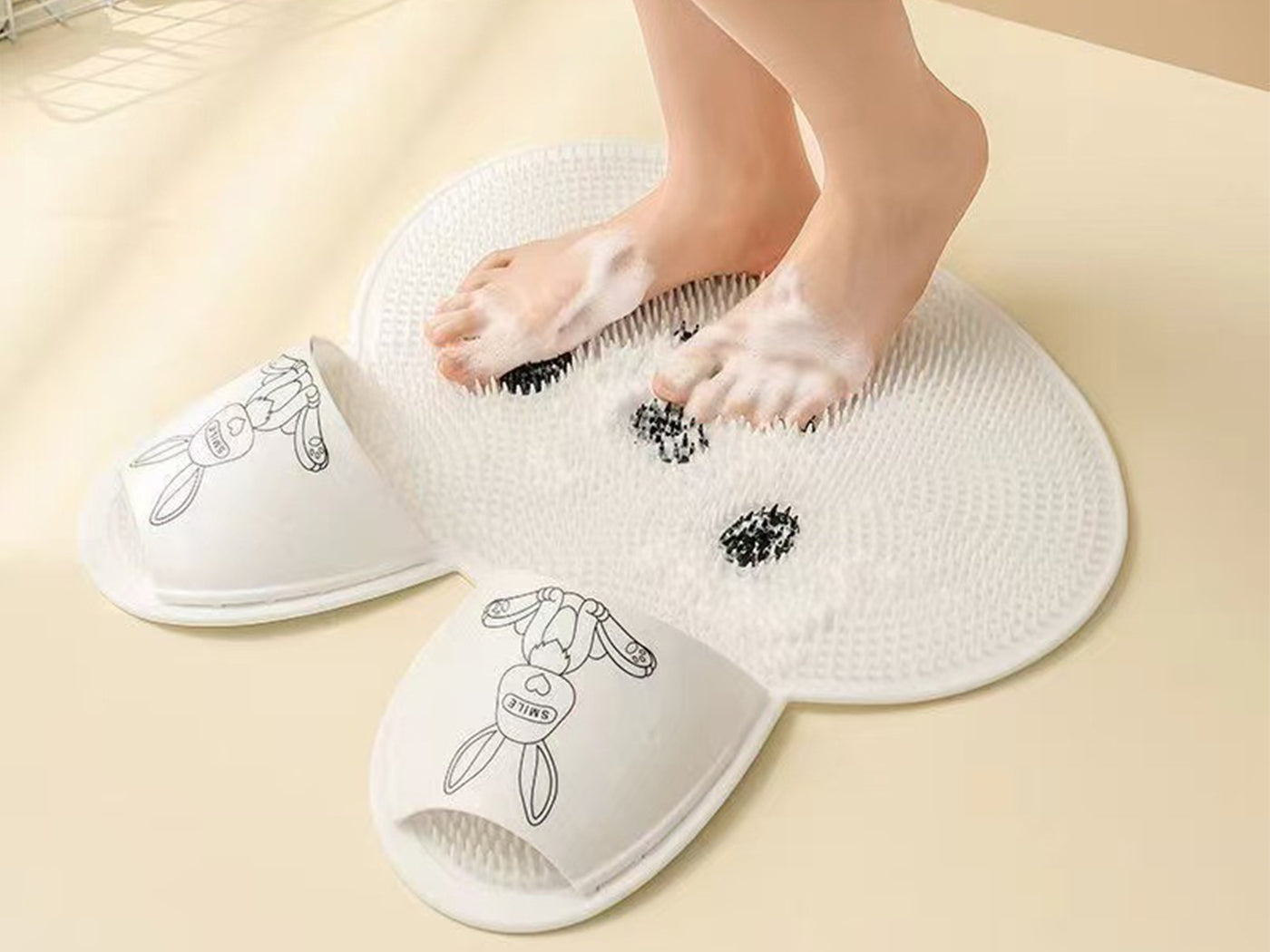 Shower Foot Scrubber Mat Rabbit-Shaped Silicone Foot Scrubber Pad