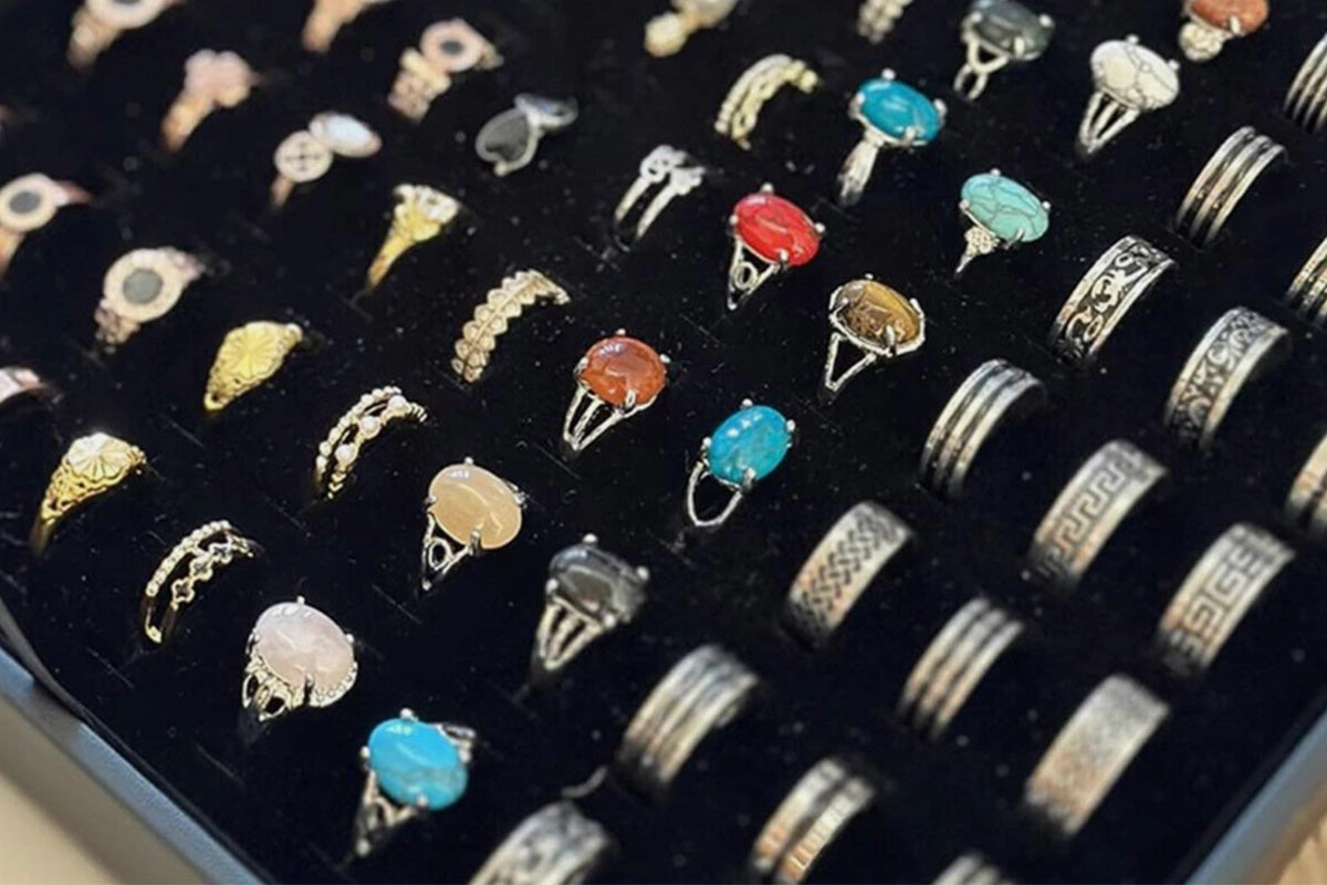 100 Slots Jewelry Ring Display Organizer Box with Glass Lid Earring Storage Tray