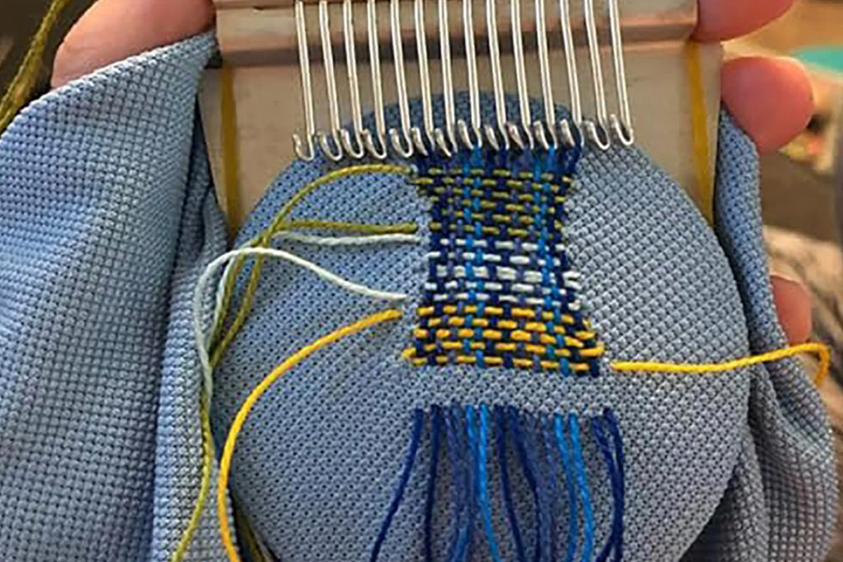 Mini DIY Darning Weaving Loom Kit for Clothes Repair