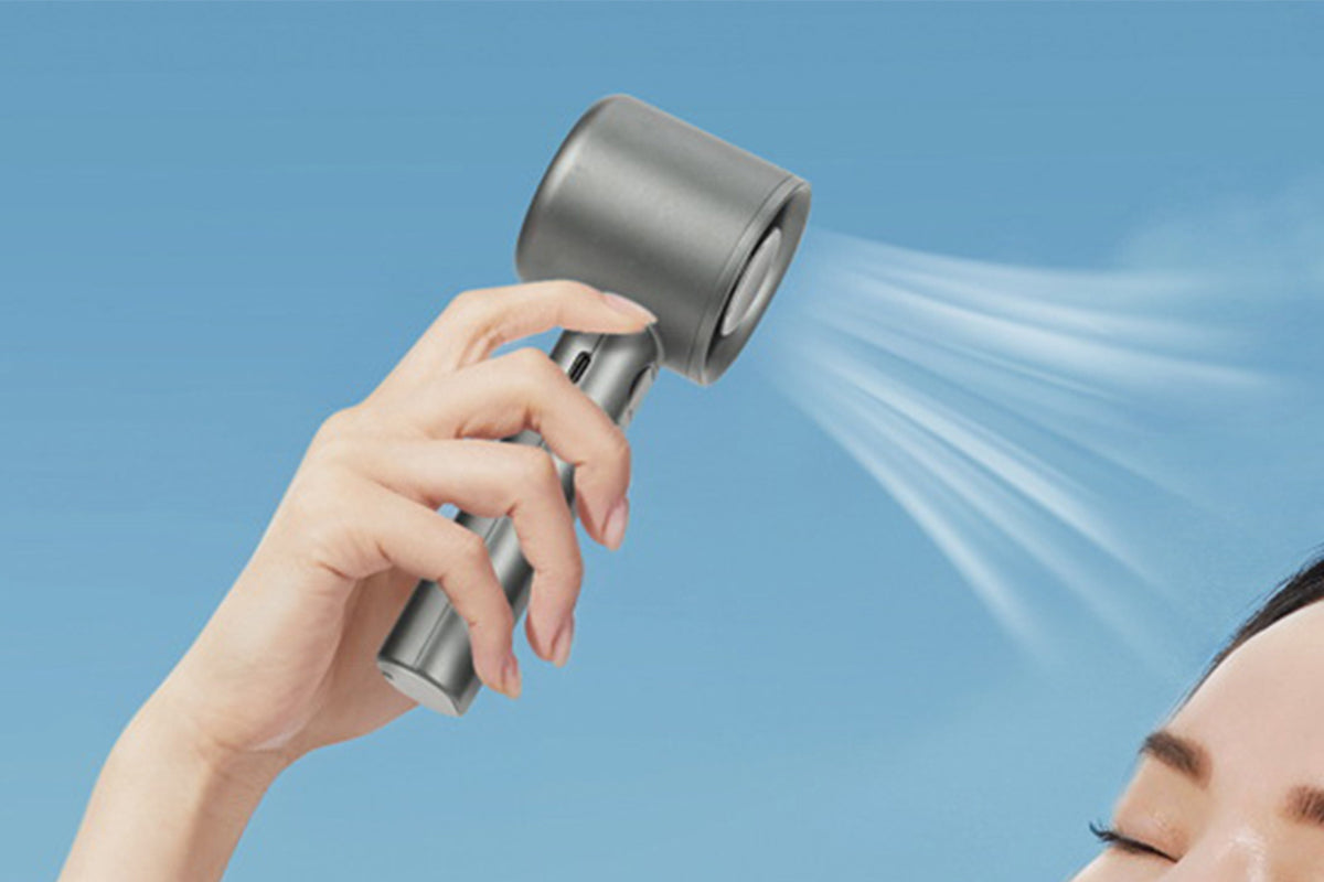 Digital Display USB Fan with 120 Speeds