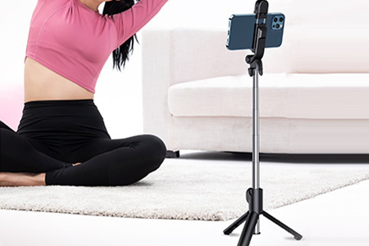 2Pcs Bluetooth Selfie Stick-Black and White