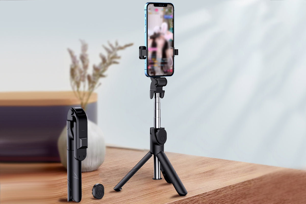 2Pcs Bluetooth Selfie Stick-Black and White