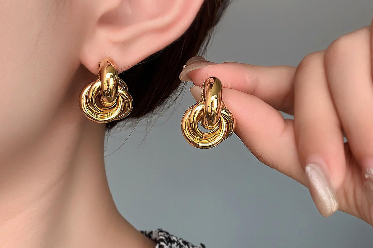 2 Pairs Women Geometric Dangle Drop Earrings Large Knot Design