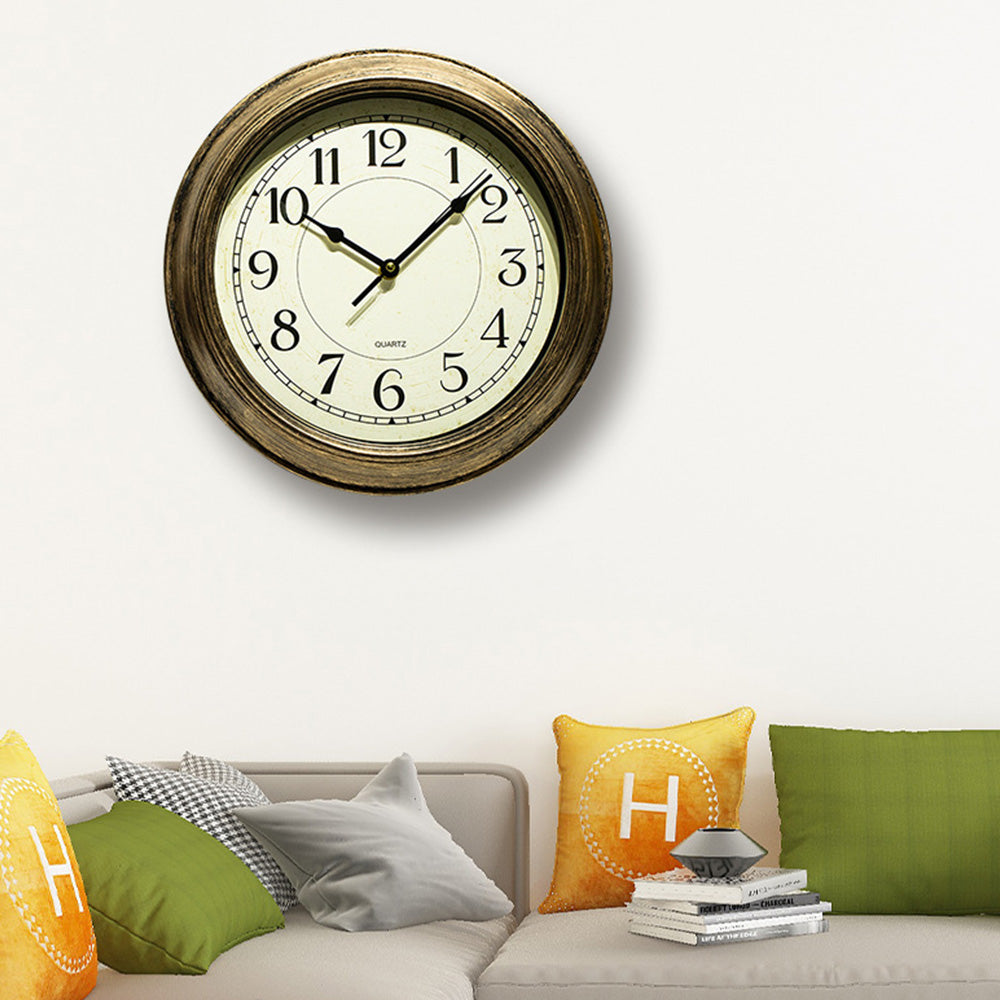Silent Battery Powered Vintage Round Wall Clock