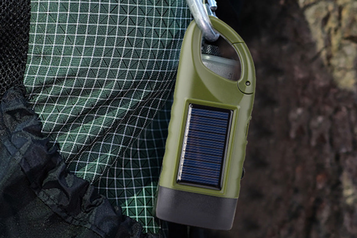 Hand Crank Solar Powered Flashlight Emergency Rechargeable LED Flashlight