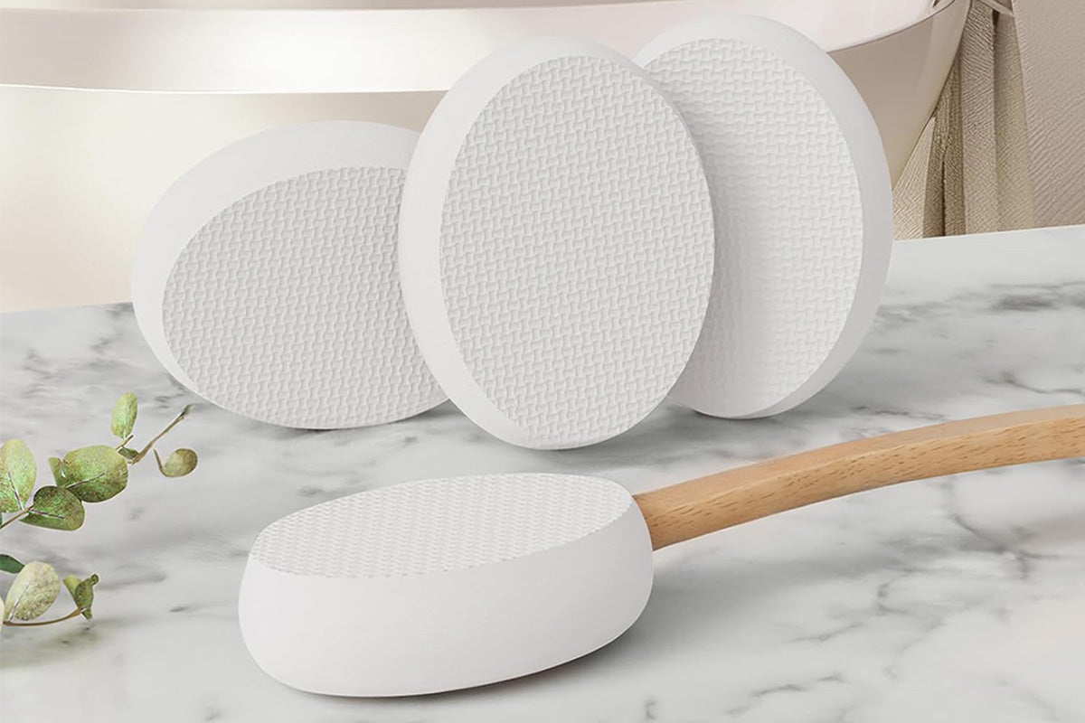 Back and Foot Lotion Applicator with 4 Replacement Pads Sunscreen Applicator Tool