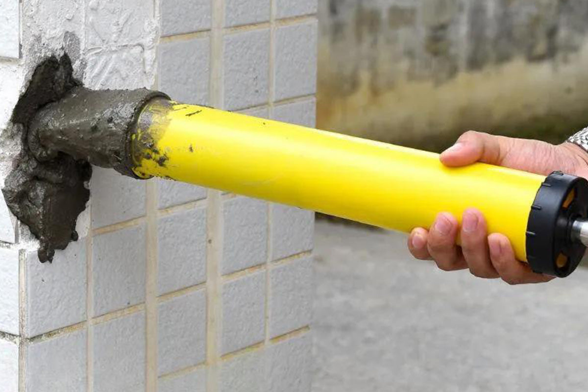 Grout Mortar Gun Syringe Pointing Grouting Tool with 4 Nozzles for Paving and Sealing