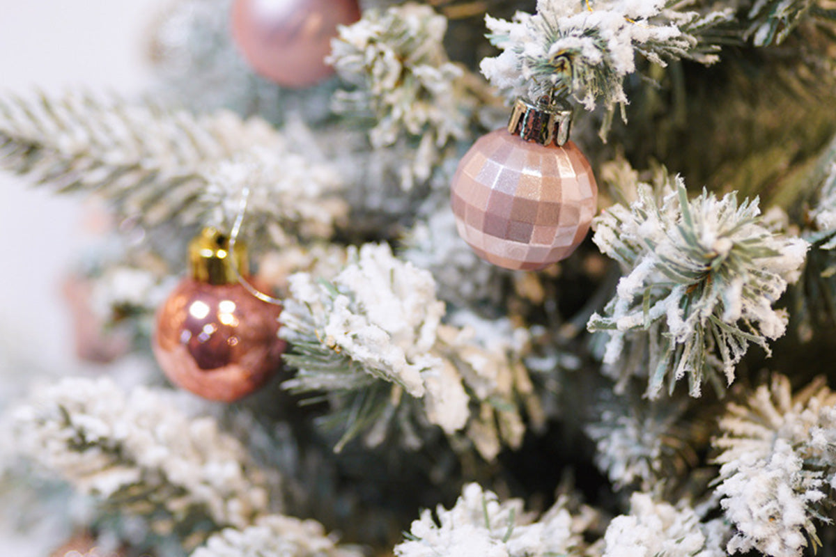 33Pcs Christmas Tree Baubles Decorations for Holiday Party Wedding