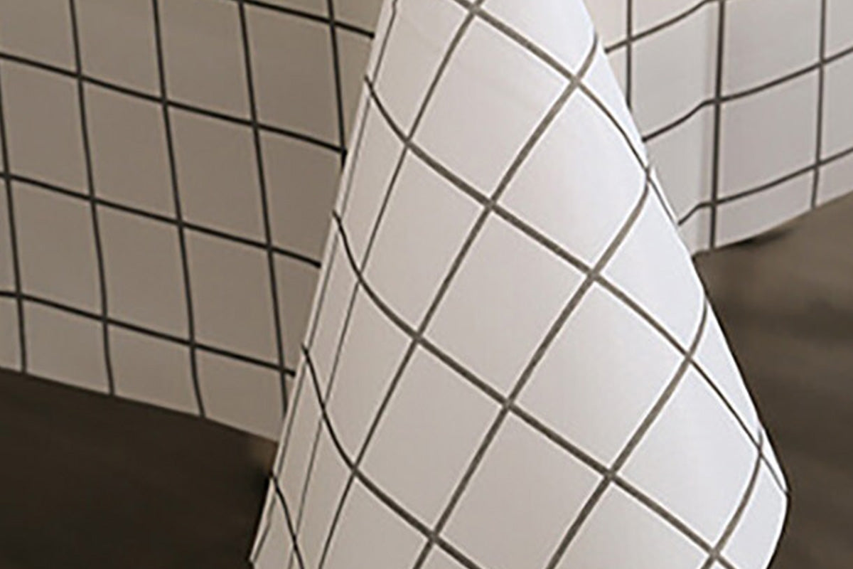 2-Pack PVC Tablecloth Waterproof Oilproof Checkered Pattern