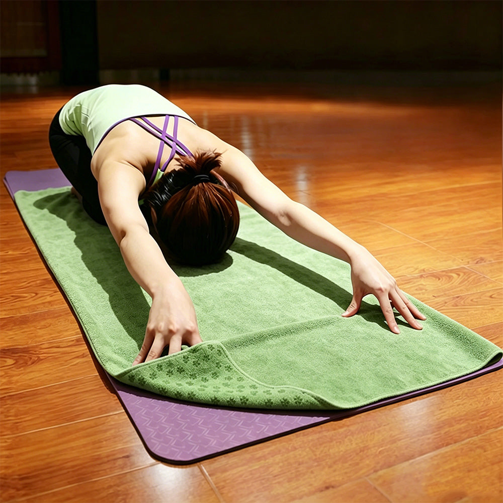 Non Slip Yoga Towel Mat with Microfiber for Gym Hot Yoga Pilates Workout