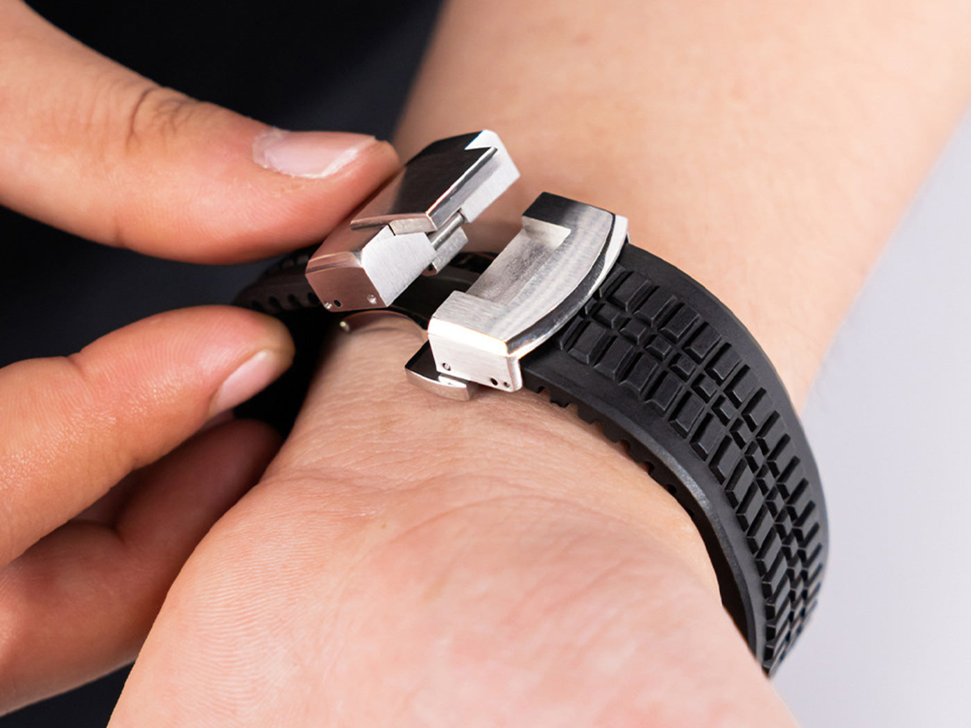 Men's Rubber Watch Band Compatible with Apple Watch Folding Buckle 42 44 45 46 49mm