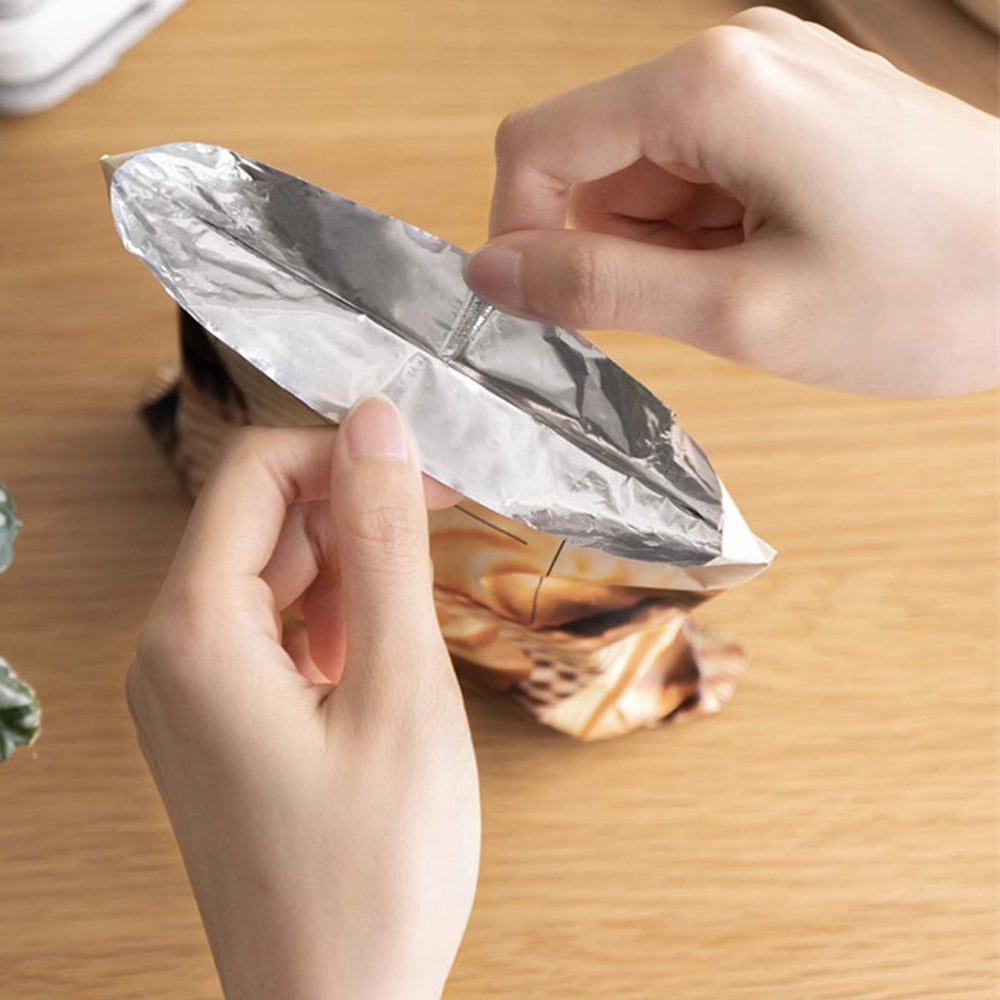 Rechargeable Mini Sealing Machine Chip Snacks Small Sealing Clip