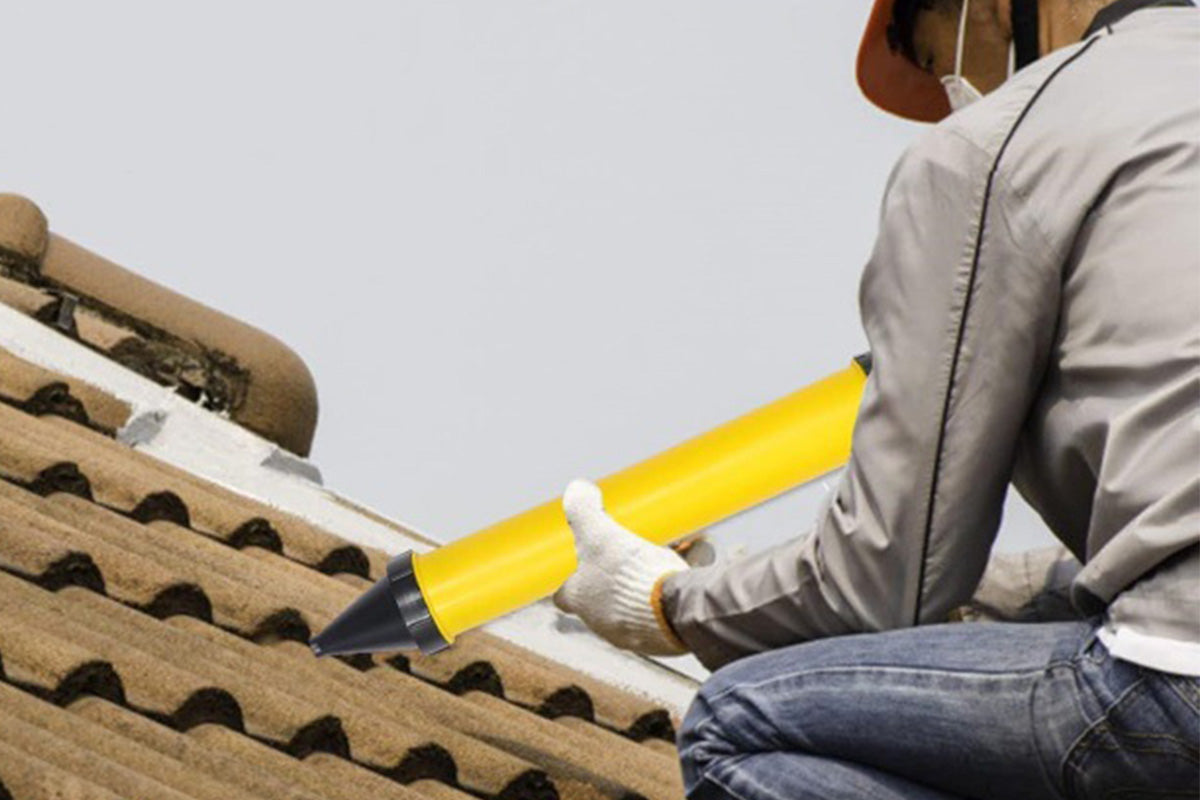 Grout Mortar Gun Syringe Pointing Grouting Tool with 4 Nozzles for Paving and Sealing
