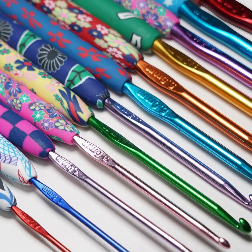 Colourful Soft Crochet Hook Set Ergonomic Handles Knitting Needles Sewing