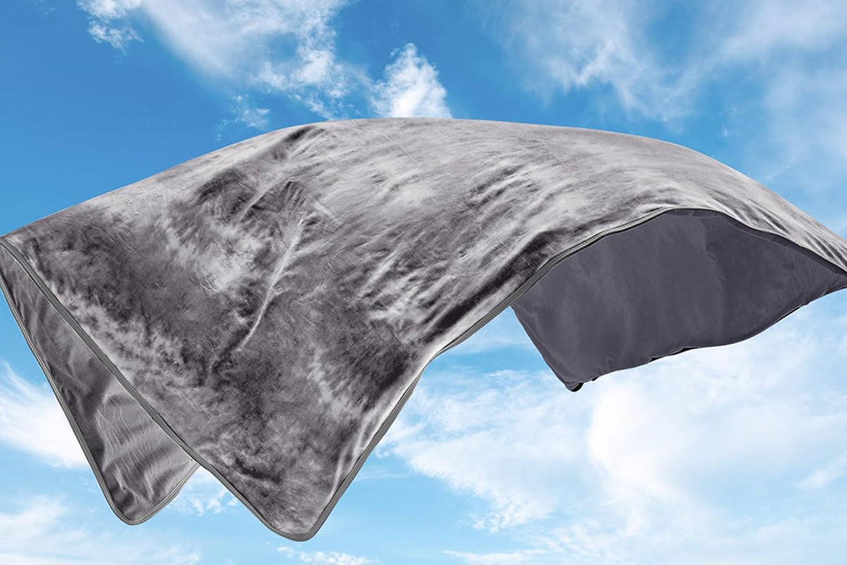 Cooling Blanket for Summer Lightweight Cold Throw for Hot Sleepers