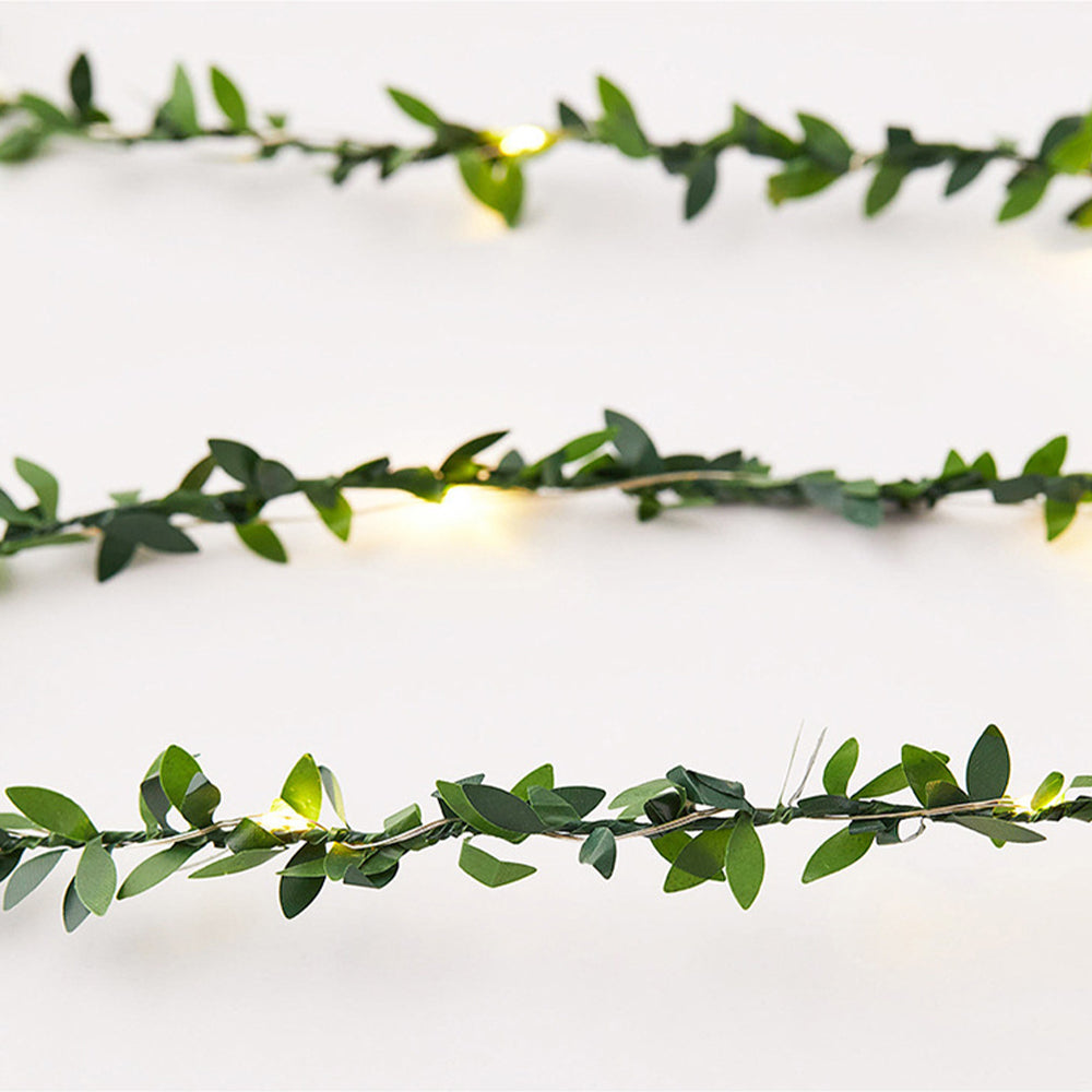 Battery-powered Artificial Ivy Leaf Plant with 5 Meter 50LED Fairy Window Curtain String Lights