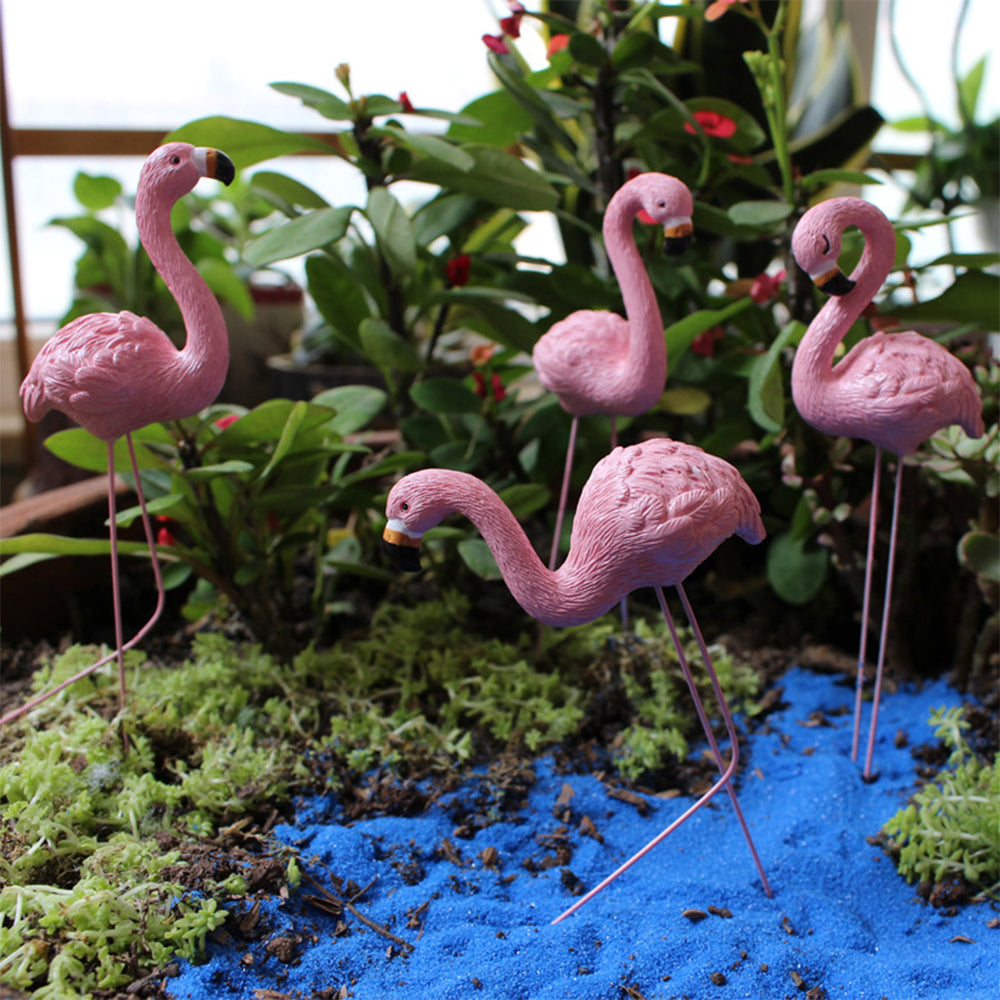 Set of 4Pcs Small Pink Flamingo Statue Garden Stakes